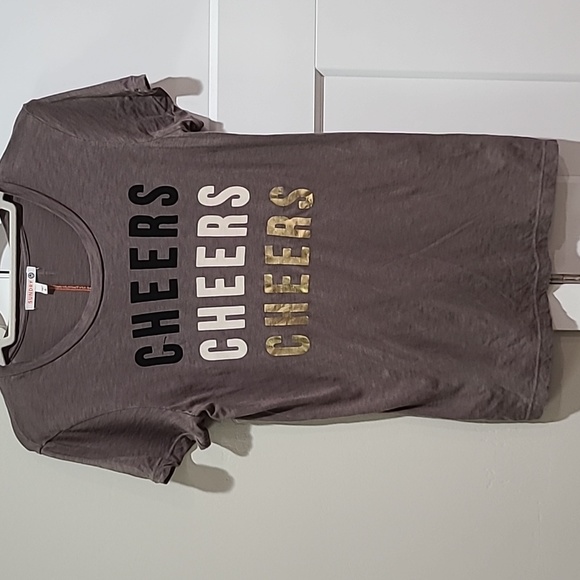 Sundry tee - Picture 1 of 3